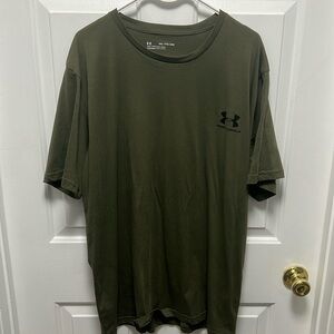 XXL men’s Under Armour t-shirt